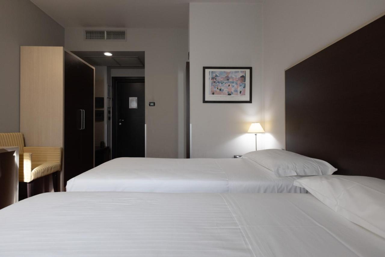 Hotel Art Olympic 4*
